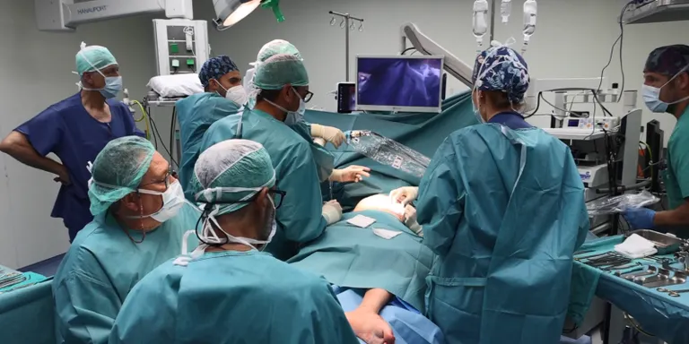 Reconstruït per primer cop a Europa el nervi frènic en dos pacients amb tetraplegia