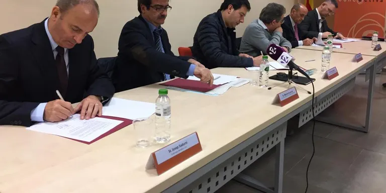 Rubí es concentra a favor de les persones refugiades i en contra l'acord UE-Turquia