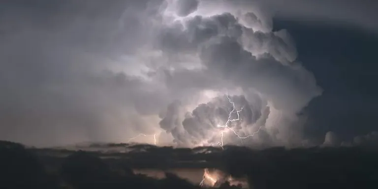 Comença la tardor amb ruixats i tempestes