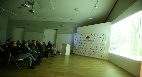 LA CONFERENCIA EN ARMA PLAZA TRATÓ SOBRE EL ARBOLADO DE HONDARRIBIA