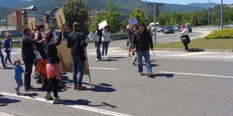 Els afectats pels pisos de l'Horta del Valira estudien la via judicial