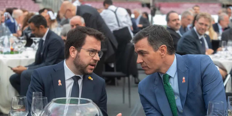 Aragonès i Sánchez reprenen el diàleg després del 'Catalangate' i 10 mesos des de l'última reunió de la taula