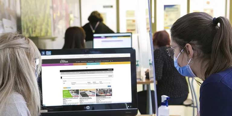 El SLO ofereix un curs de digitalització per trobar feina, i explica el programa Kit Digital del Ministeri