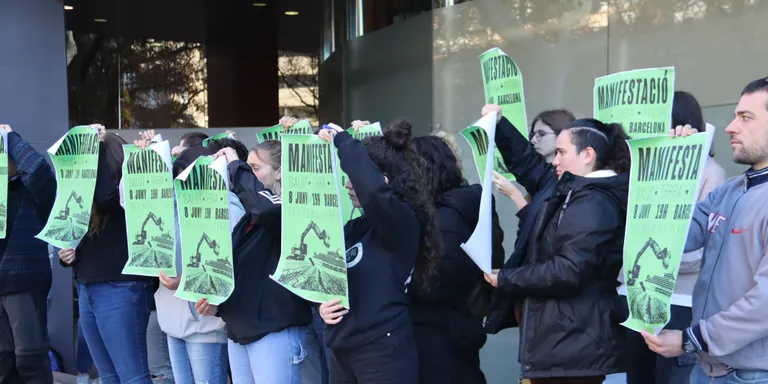 Entitats ecologistes i juvenils convoquen una manifestació el pròxim 8 de juny a Barcelona