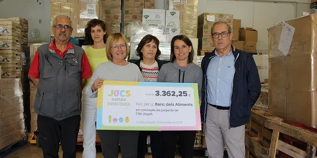 L'ONG Jocs sense Fronteres fa un donatiu de 3.362 euros a Aliments per la Solidaritat