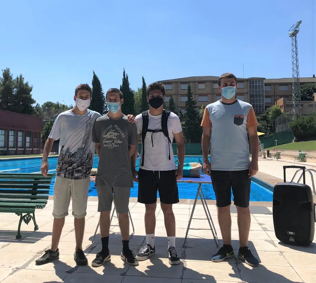 Sin Nombre i Catacracks guanyen la 37a Hora de Resistència de Natació de Solsona