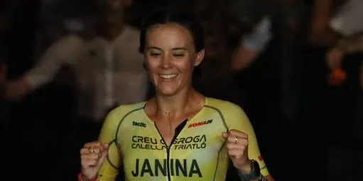 La pinedenca Janina Morell ha estat ‘finisher” de l’Ironman de Haway
