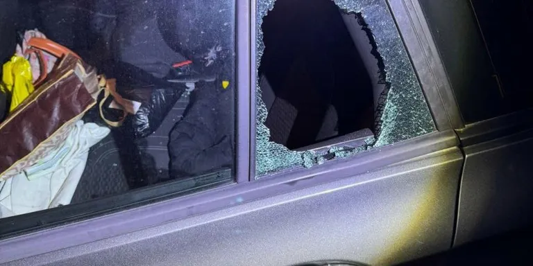 Els Mossos d'Esquadra detenen dos lladres per dotze robatoris a vehicles