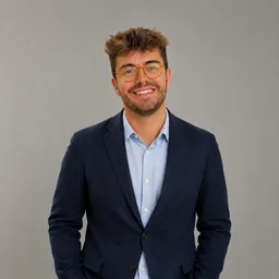 Nil Mataix, analista