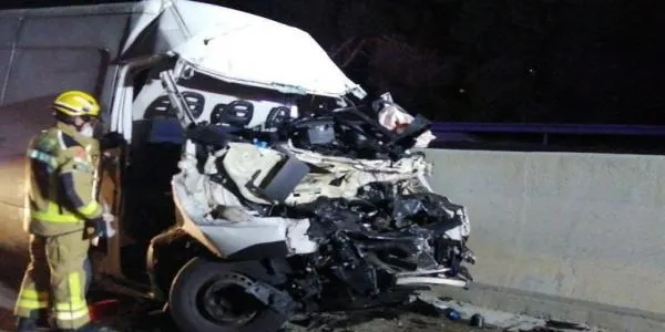 Dos ferits en un accident a l’AP7 a Tarragona que ha obligat a tallar-ne un carril aquest dimarts