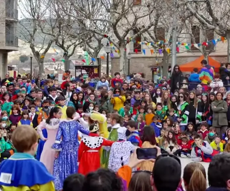 Vols ballar les contradanses infantils?