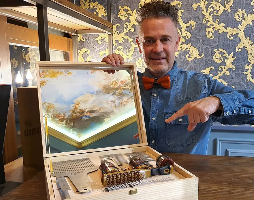 El barber cambrilenc Javier Torrente participarà al Mundial de Perruqueria a París