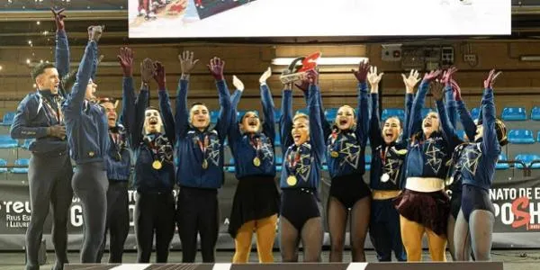 La torrenca Ariadna Gironès es proclama campiona d’Europa de Grups Xou amb l’Artistic Skating Cunit