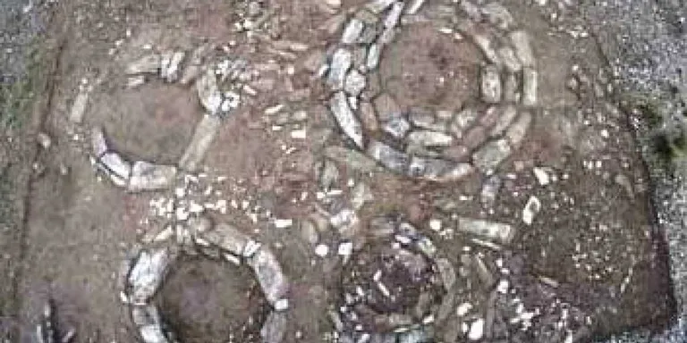 Primeres hipòtesis sobre la necròpolis d'Almenara i els poblats que la van crear