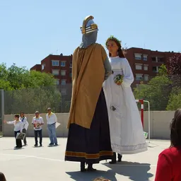 Entrevistes de la Justa del 2/6/2016 — Trobada gegantera de Sant Just: cursa internacional, cercavila i sopar a Can Ginestà, amb crida a la participació i a l’estalvi d’aigua - episode art