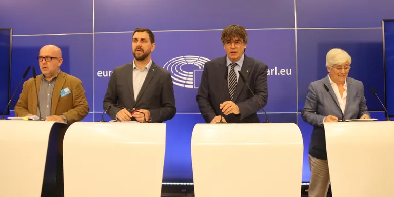 La fiscalia del Suprem demana a Llarena que emeti ordres de detenció internacionals contra Puigdemont i Comín