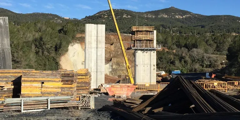 La gent gran d'Arenys de Munt passeja per Avinyó