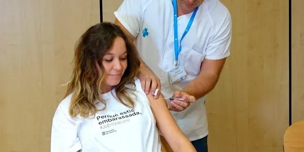 Es vacunarà de grip i covid sense cita prèvia a col·lectius vulnerables