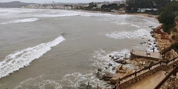 El temporal Glòria remet i el Baix Gaià torna a poc a poc a la normalitat