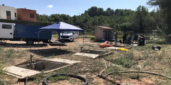 El Catllar neteja la depuradora de la urbanització Parc de Llevant 2