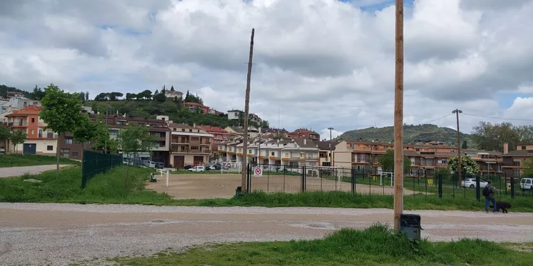 L'espai que ocupaven les vaques al Camp del Serra quedarà buit per donar visibilitat a la protesta del sector ramader