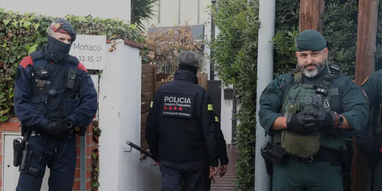 Almenys quatre detinguts en el dispositiu policial contra el terrorisme gihadista a Sant Pere de Ribes i Martorell