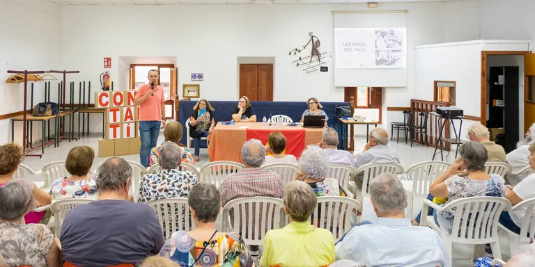 Una conferència sobre la lluita pels drets laborals dels treballadors enceta el curs de les Aules per a la Gent Gran