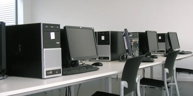 L'Ajuntament de Pineda, Sant Cebrià, Sant Pol, Santa Susanna i Tordera posen en marxa el programa "Treball, Talent i Tecnologia»