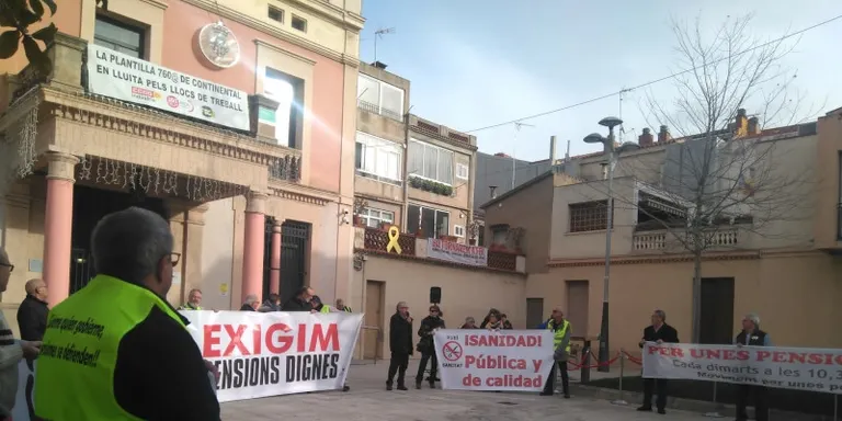 Els pensionistes rubinencs refermen el seu compromís social a la darrera assemblea de l'any