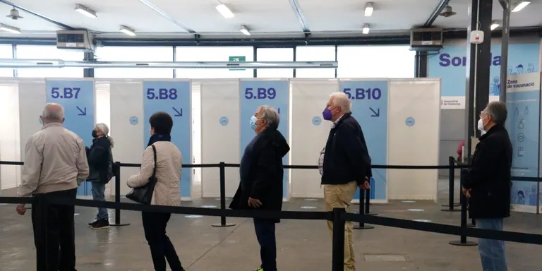 Salut calcula que començarà a vacunar la franja 40-49 a meitats de juny i els menors de 40 al juliol