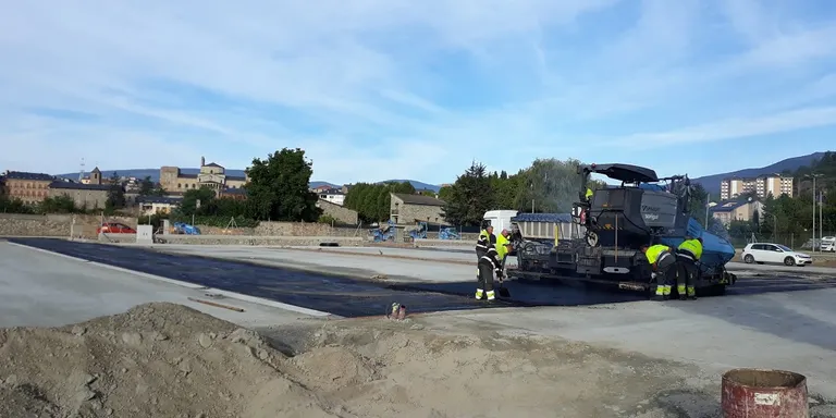 Recta final de les obres de la nova àrea d’autocaravanes de la Seu d’Urgell