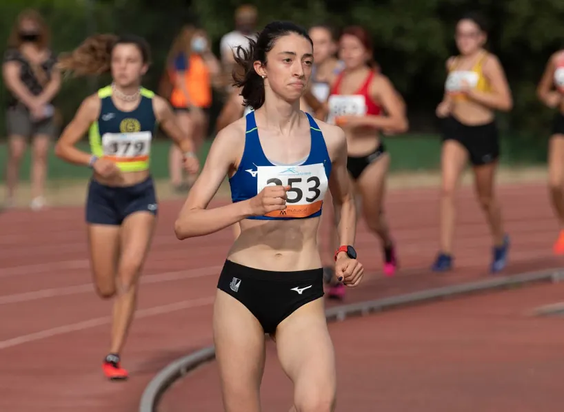 La cambrilenca Maria Taggi es proclama campiona de Catalunya sots-18 dels 1.500 metres