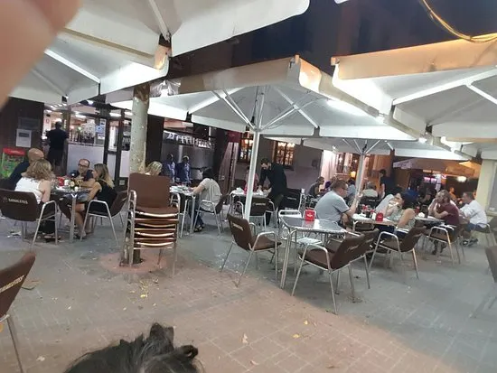 A partir d’aquest divendres desapareix el límit de persones a les reunions socials