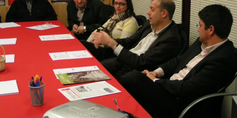 José Zaragoza es reuneix amb càrrecs i militants del PSC a l'Alt Urgell