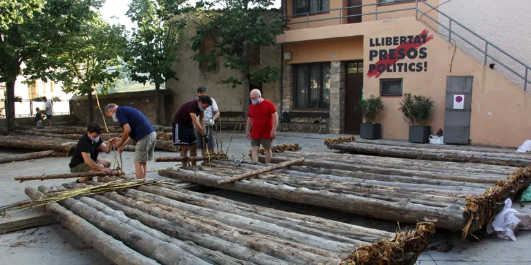 Els raiers de Coll de Nargó ultimen els preparatius per a la baixada anual