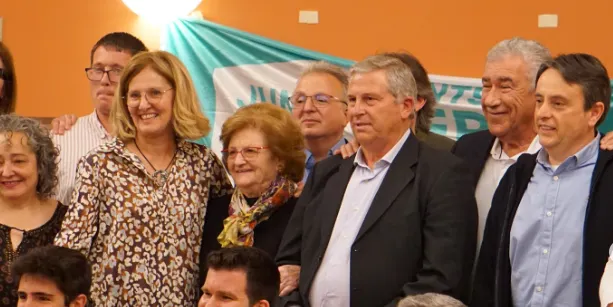 Junts presenta la llista electoral davant un centenar d’assistents