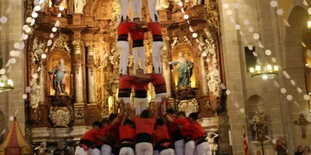 La Colla Joves fa de 9 la Basílica de Santa Maria d’Igualada