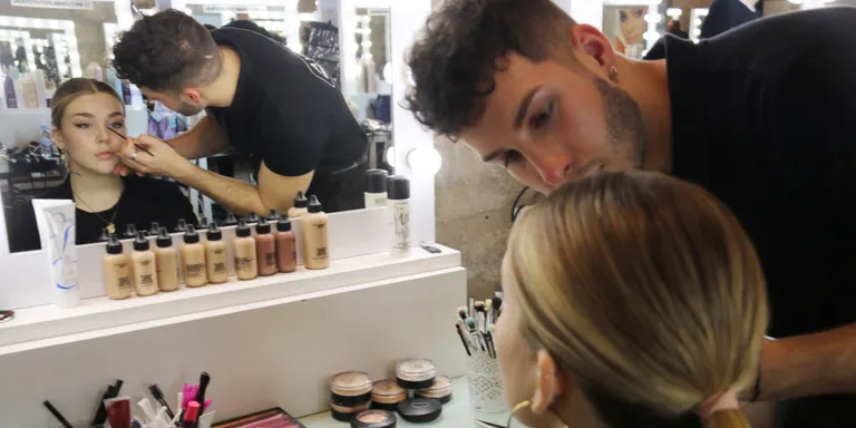 La quarta edició digital de la Barcelona 080 escalfa motors per projectar la moda catalana al món