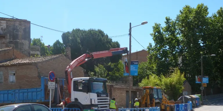 El trencament d'una tuberia provoca un tall d'aigua a la zona de l'Escardívol