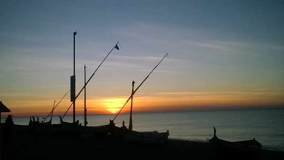 Prealerta per vent i fort onatge a la costa
