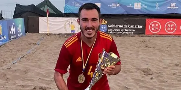 El torrenc José Arias es proclama campió del Mundialet amb la Selecció Espanyola de futbol platja