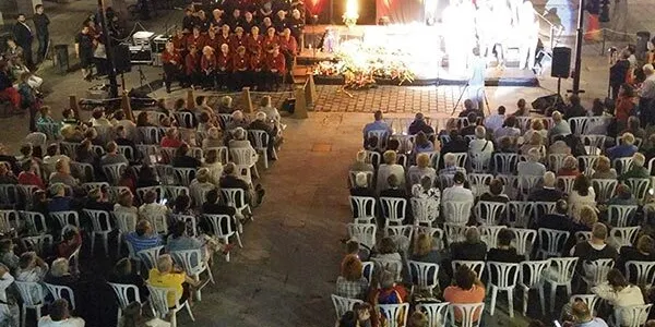 Els actes de la Diada segueixen apostant pel format nocturn