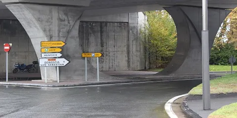 UNA MEJOR SEÑALIZACIÓN DEL PARKING DE FICOBA