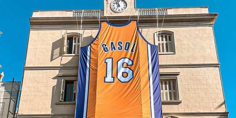 Els Lakers retiraran aquesta matinada el dorsal de Pau Gasol
