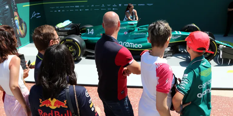 L'Ajuntament demana evitar desplaçaments pel centre de Barcelona per l'exhibició de F1