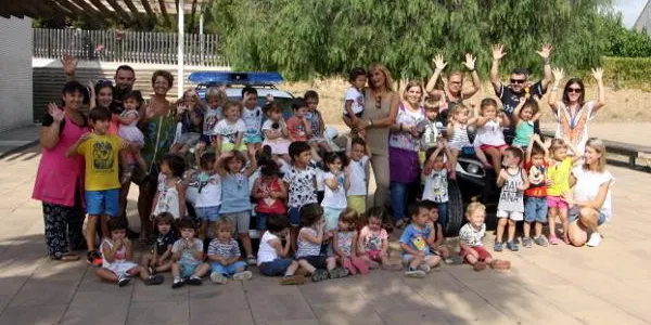 La Policia Local d’Altafulla imparteix un taller de proximitat i mobilitat viària per als infants de l’escola bressol Hort de Pau