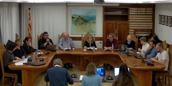 Aprovats diversos projectes per millorar la seguretat i l'habitatge a Begur i Esclanyà al ple de febrer