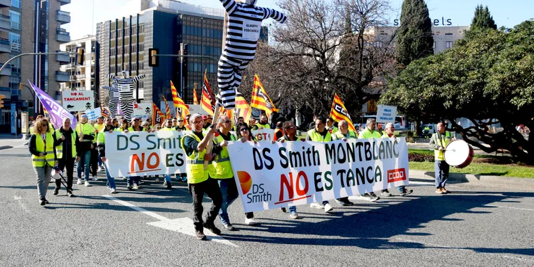 La majoria de treballadors d'International Paper accepten l'acord per tancar les plantes de Valls i Montblanc