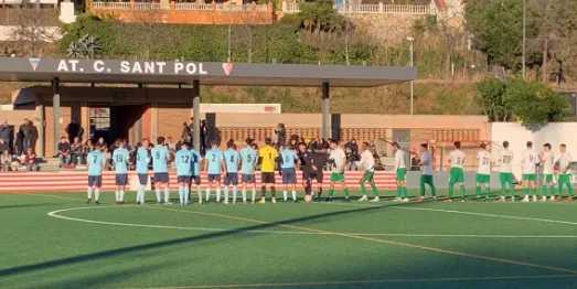 El CF Arenys s'imposa al Sinera United en el derbi arenyenc per 1 a 3