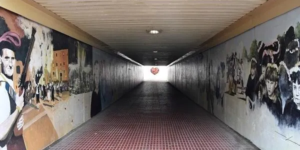 Les pintures de l’artista altafullenc Orion Leim llueixen pels carrers de Torredembarra
